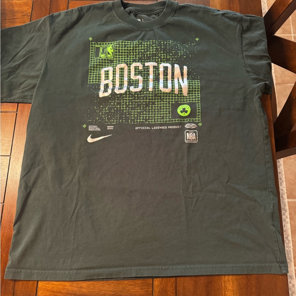 Nike Dark Green Graphic Tee